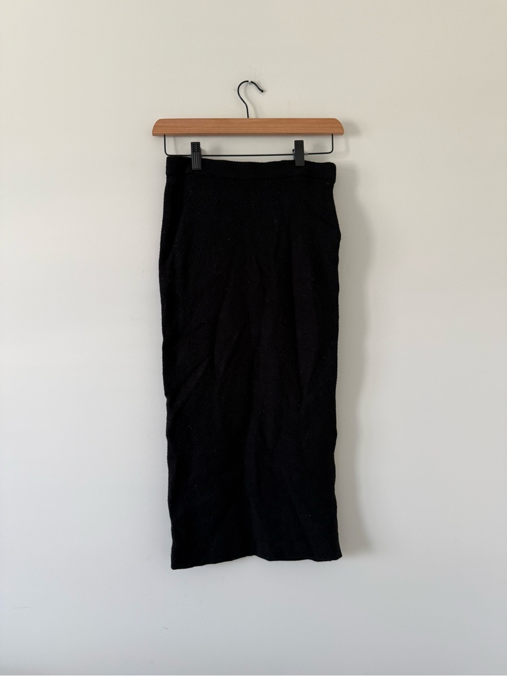 Vero Moda Black Midi Knit Skirt (size XS)
